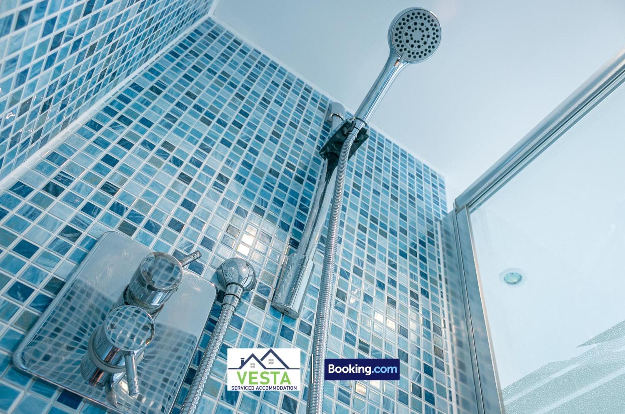 Three Bedroom Apartment By Vesta Serviced Accommodation & Short Lets Hatfield With Free Parking المظهر الخارجي الصورة