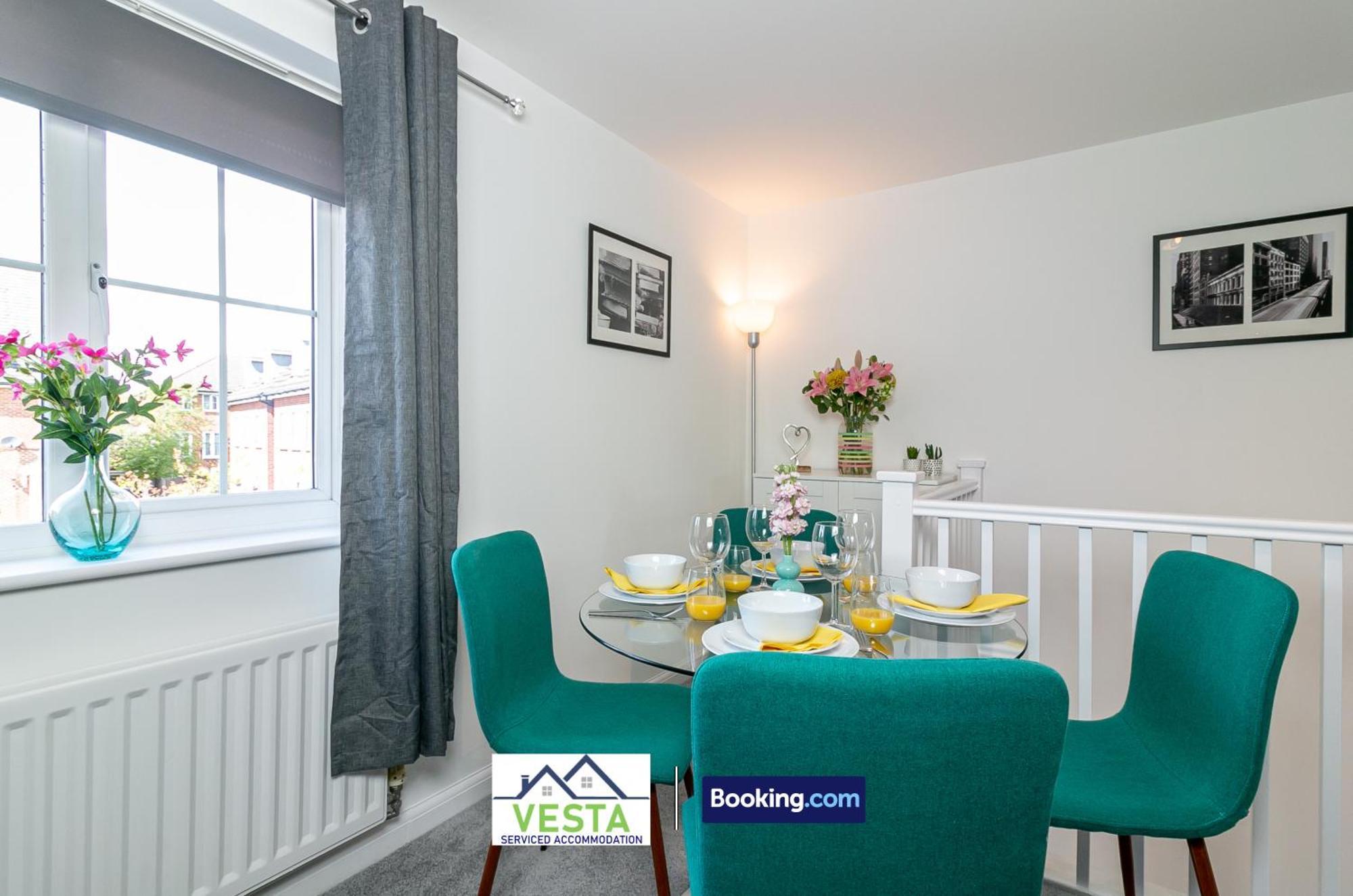Three Bedroom Apartment By Vesta Serviced Accommodation & Short Lets Hatfield With Free Parking المظهر الخارجي الصورة
