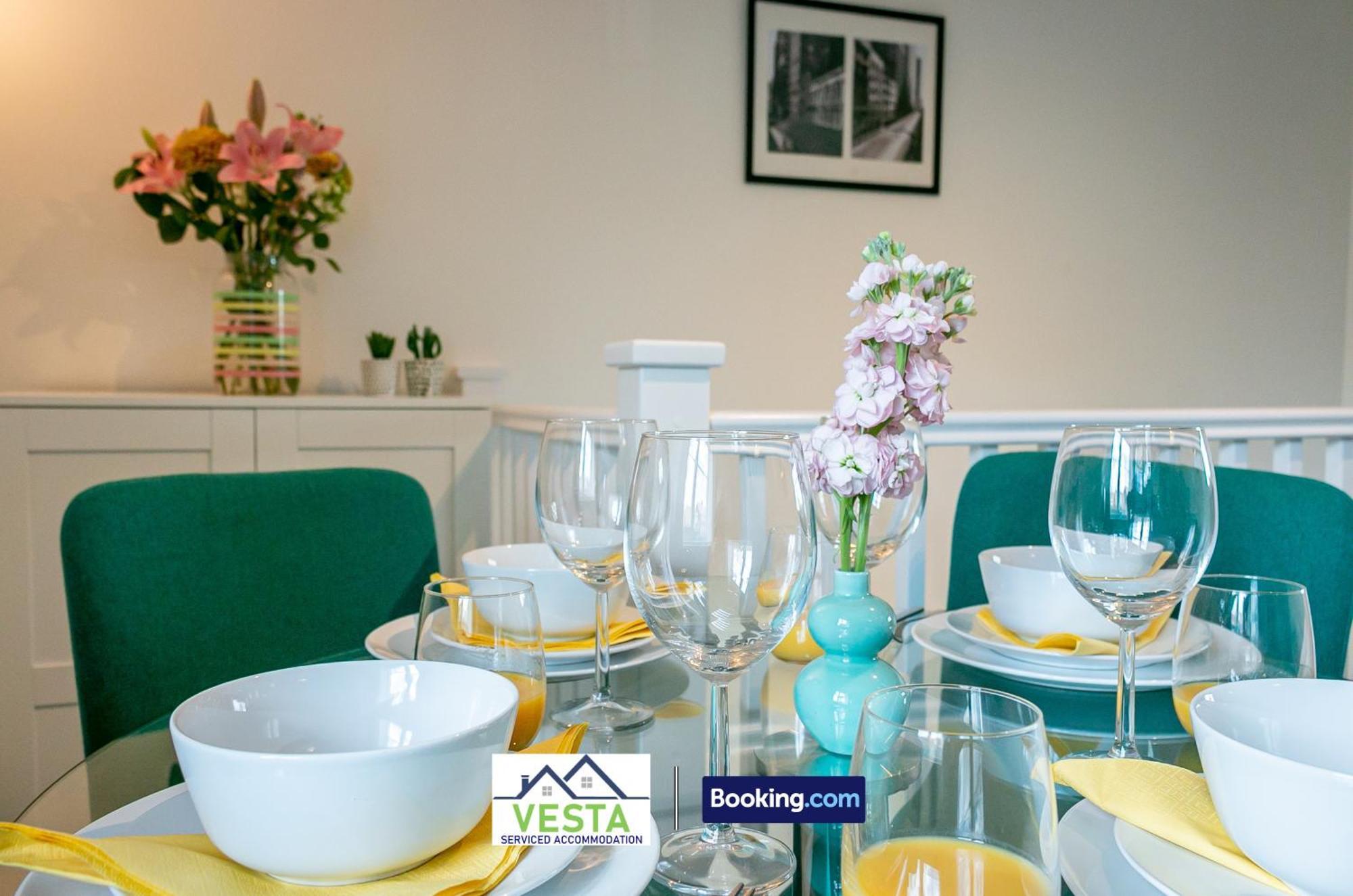 Three Bedroom Apartment By Vesta Serviced Accommodation & Short Lets Hatfield With Free Parking المظهر الخارجي الصورة