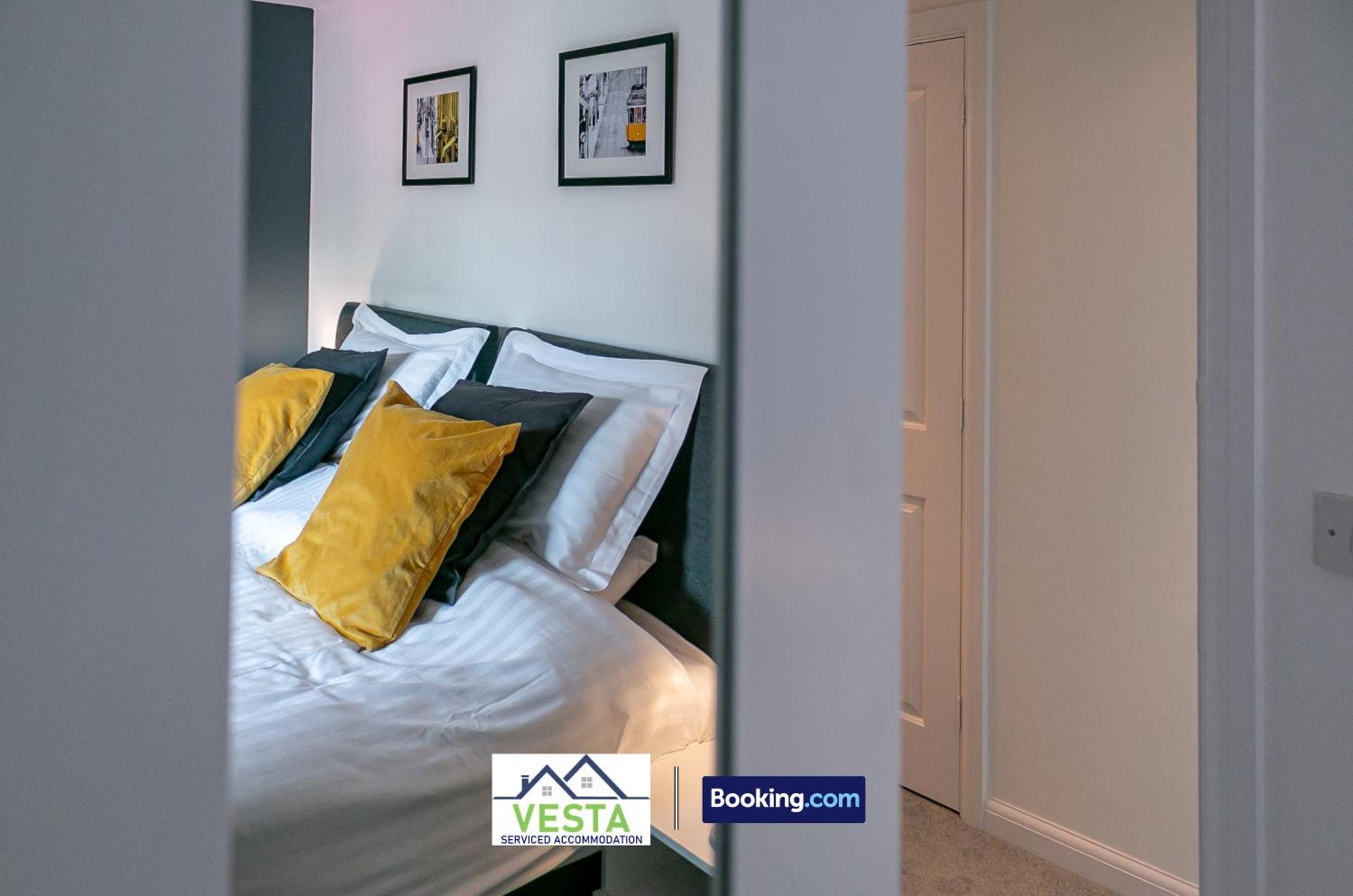 Three Bedroom Apartment By Vesta Serviced Accommodation & Short Lets Hatfield With Free Parking المظهر الخارجي الصورة