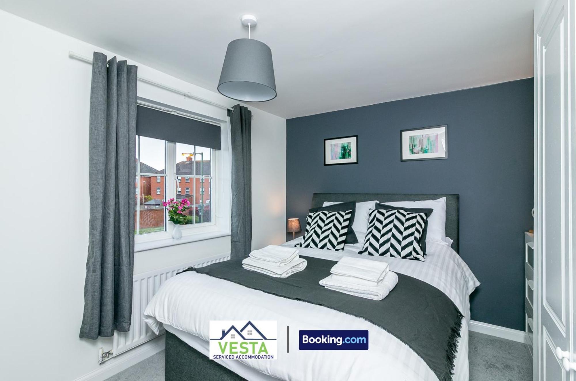 Three Bedroom Apartment By Vesta Serviced Accommodation & Short Lets Hatfield With Free Parking المظهر الخارجي الصورة