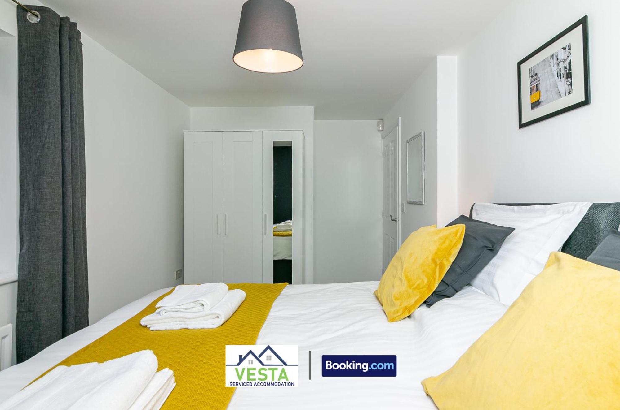Three Bedroom Apartment By Vesta Serviced Accommodation & Short Lets Hatfield With Free Parking المظهر الخارجي الصورة