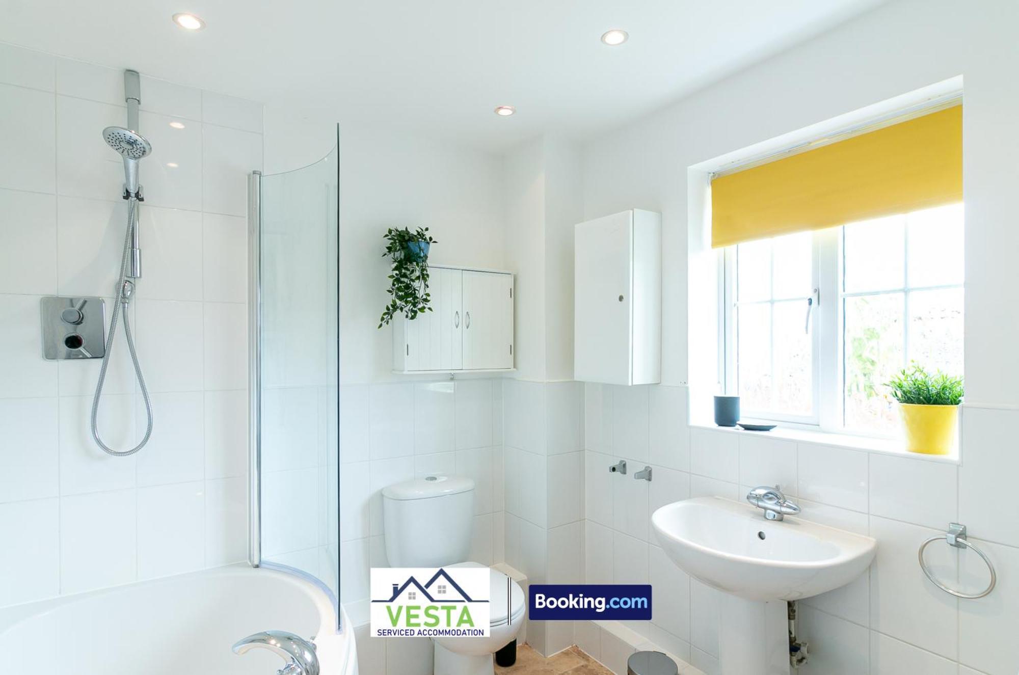 Three Bedroom Apartment By Vesta Serviced Accommodation & Short Lets Hatfield With Free Parking المظهر الخارجي الصورة
